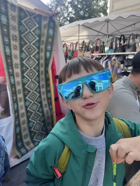 KidsKultur Kultur für Kinder Berlin Programm Kreative Bildung Ganzheitliche Erziehung KulturKids Architektur Museum Skizzenbuch Kindgerechte Kulturvermittlung Ästhetische Bildung Workshop Museumspädagogik Atelier Kreativworkshop basteln Lesen Entdecken Mind Body Soul skizzieren Ganzheitliche Förderung Emotionales Lernen Selbstregulation durch Kulturpädagogik Aktivitäten Prenzlauer Berg Berlin Kultur Programm Kreatives Lernen Workshop Berlin Künstlerische Früherziehung Ästhetische Wahrnehmung Malen Zeichnen 
